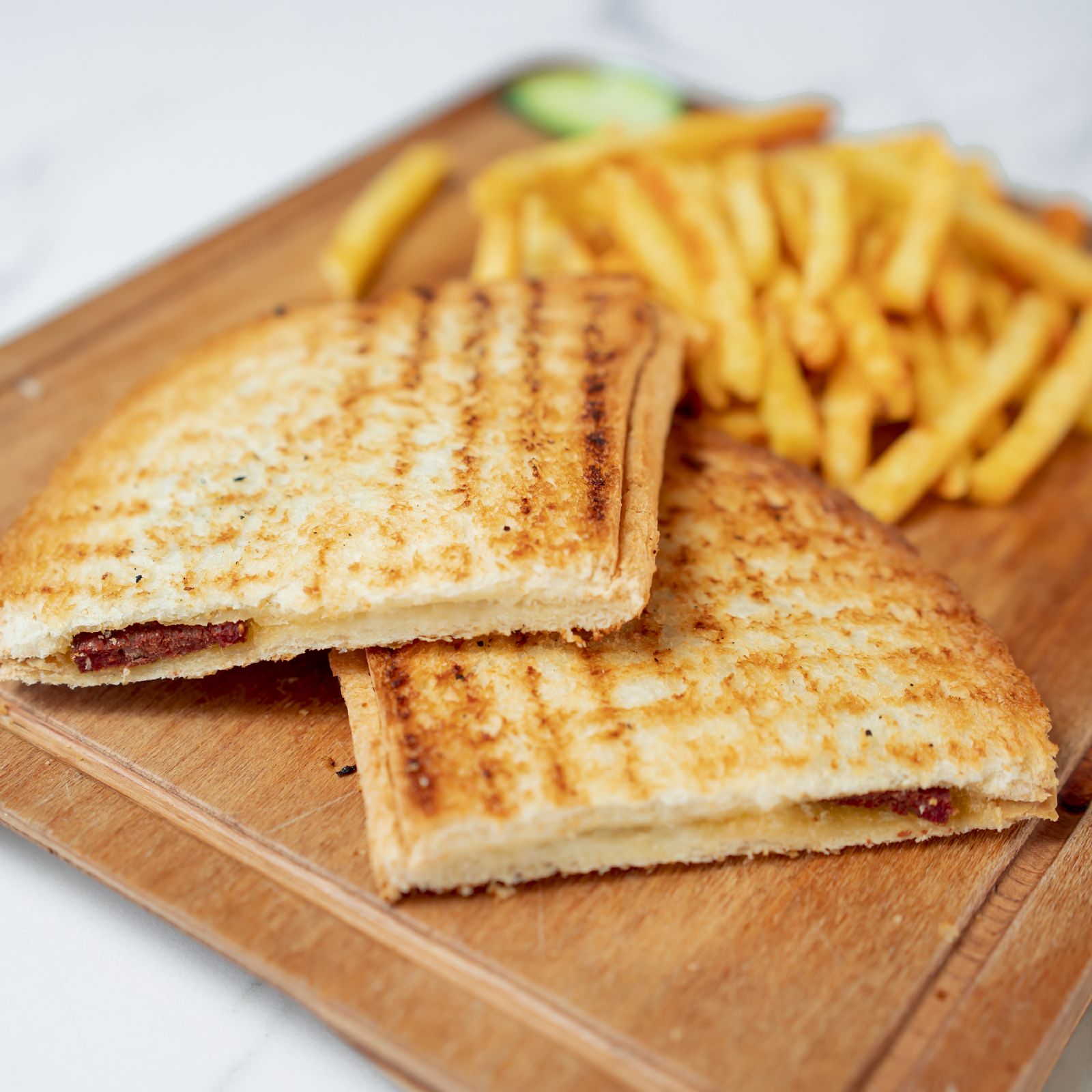 Sucuklu Tost Sucuklu Tost